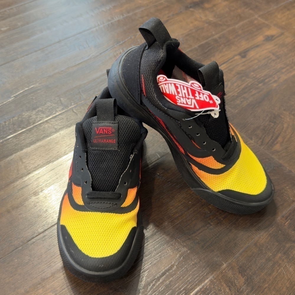 Vans UltraRange Rapidweld Flames Black Sneaker Size 6‎ Women